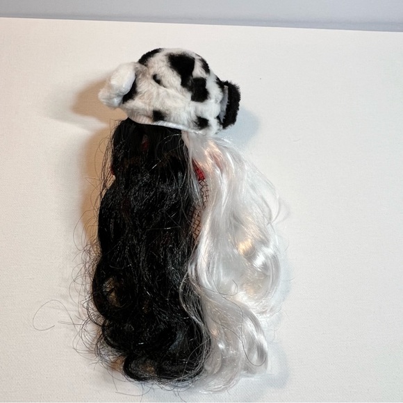 Na Na Na Surprise Doll Dottie DeMil Series 3 - Picture 5 of 5